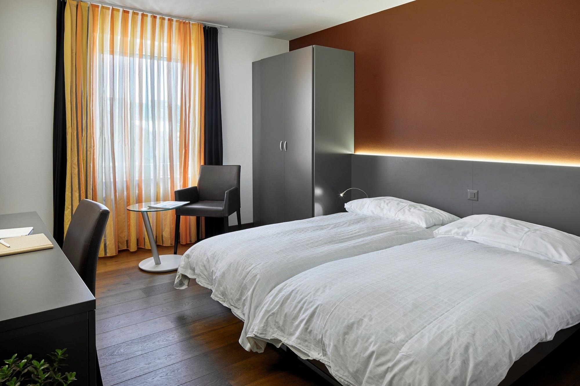 Hotel Du Commerce Basel Exterior photo